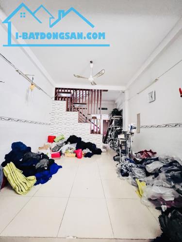 (470) HẺM XE TẢI THÔNG THOẠI NGỌC HẦU, PHƯỜNG PHÚ THẠNH QUẬN TÂN PHÚ. - Diện tích 86m2. - - 2