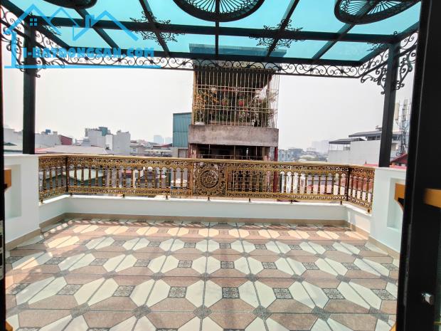 BÁN NHÀ ĐÔNG QUAN CẦU GIẤY, GARA Ô TÔ, 2 MẶT THOÁNG, KINH DOANH ĐỈNH, THÔNG CÁC NGẢ. - 2