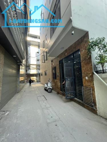 NHÀ ĐẸP HOÀNG ĐẠO THÀNH - ÔTÔ ĐỖ CỬA - 6 TẦNG THANG MÁY - GIÁ 10 TỶ