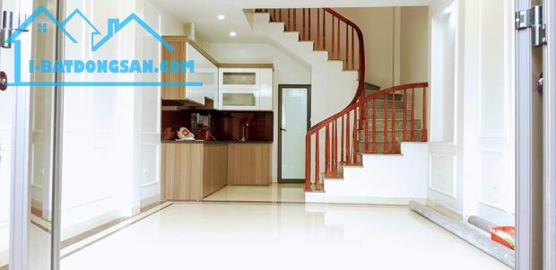 CC BÁN NHÀ MIÊU NHA TÂY MỖ NAM TỪ LIÊM 33M2 5 TẦNG Ô TÔ ĐỖ CỬA Ô TÔ TRÁNH CHỈ 30M - 2