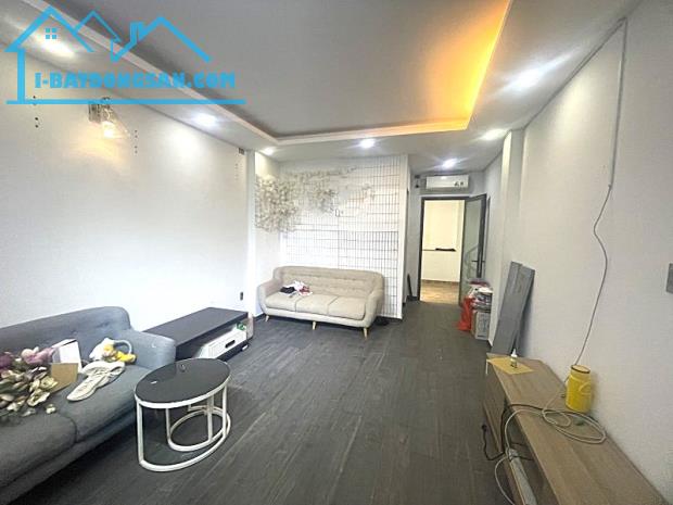 NHỈNH 6 TỶ NHÀ HẺM XE HƠI TÂN BÌNH - LÝ THƯỜNG KIỆT - DT 4*11M - ĐÚC MỚI 2 LẦU HIỆN ĐẠI - 3