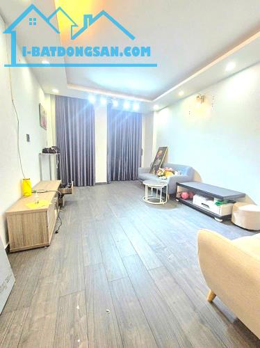 NHỈNH 6 TỶ NHÀ HẺM XE HƠI TÂN BÌNH - LÝ THƯỜNG KIỆT - DT 4*11M - ĐÚC MỚI 2 LẦU HIỆN ĐẠI - 4