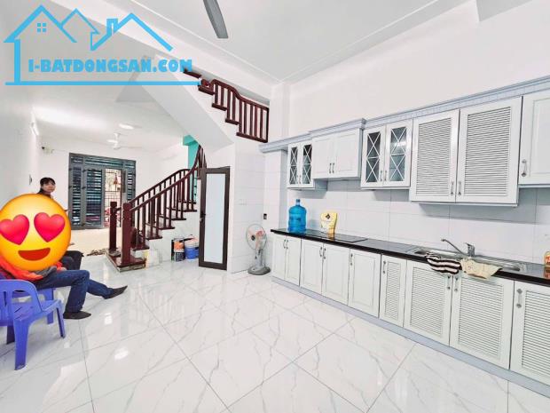 Vip nhất tây hồ - ô tô - ngõ nông thông - kinh doanh - 3 bước ra hồ tây 2 con rồng. - 1