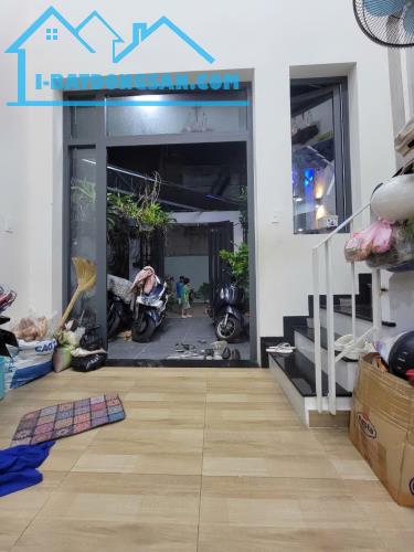 BÁN NHÀ 2 TẦNG BTCT GẦN NGÃ 4 GA – HẺM 7.2M XE TẢI ĐẬU CỬA – DT 5x21.7m – GIÁ TỐT - 2