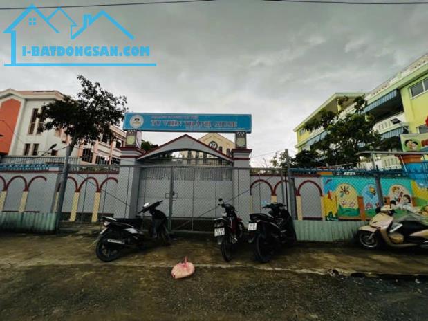 HÓT HÓT HÓT - MẶT TIỀN KHỦNG - KINH DOANH TỐT: GIÁ 4.5 TỶ. - 5
