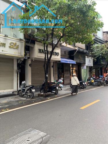 Bán nhà phố cổ Hà Nội - Mặt phố Hàng Nón - Diện tích 50m2 - Giá 40 tỷ - 1