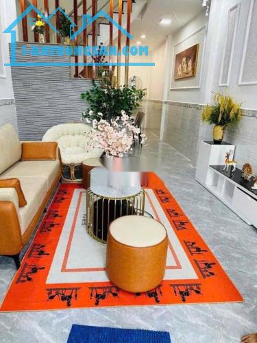 Nhà Bán Hẻm Xe Hơi Đường Quang Trung,Phường10 Gò Vấp DT:45m2,Ngang 3,7m-Dài13m-Giá 6.4TỶ