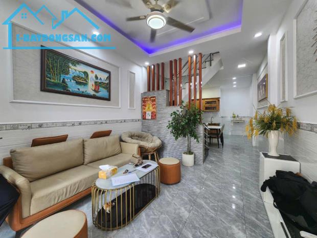 Nhà Bán Hẻm Xe Hơi Đường Quang Trung,Phường10 Gò Vấp DT:45m2,Ngang 3,7m-Dài13m-Giá 6.4TỶ - 1