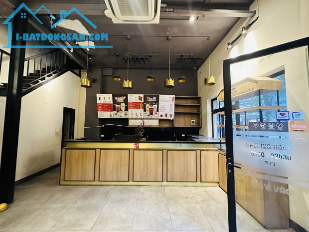 Mặt Phố Ngọc Khánh - Lô góc - 3 Tầng - MT hơn 10m, dt 50m2, Giá 23 tỷ LH: 0977658369 - 2