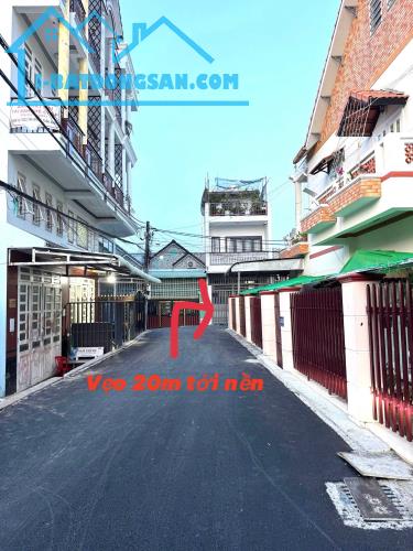 BÁN GẤP NỀN Hẻm 112 đường Hoàng Quốc Việt, gần Bánh Xèo 7 Tới
