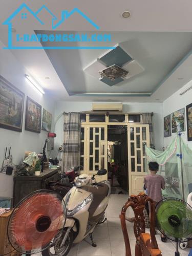 Bán Gấp nhà Đất Mới gần chợ Lê Văn Quới hẻm 5m 52m2,2 Tầng 4 tỷ 1 - 2