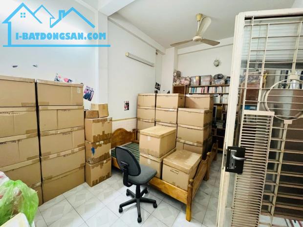 NHỈNH 7 TỶ NHÀ HẺM XE HƠI QUẬN 5 - SÁT MT AN DƯƠNG VƯƠNG - 6 TẤM - MỞ VP CTY ĐẸP - 1