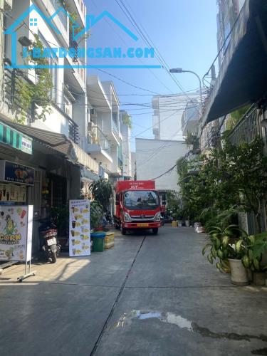 NHÀ NẰM NGAY TÊN LỬA BÌNH TÂN  -  HAI MẶT HẺM - HẺM XE TẢI THÔNG - 84M - NHỈNH 5 TỶ