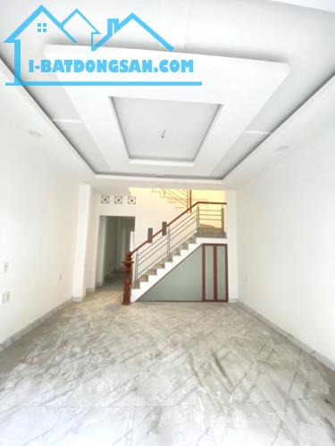 NHÀ NẰM NGAY TÊN LỬA BÌNH TÂN  -  HAI MẶT HẺM - HẺM XE TẢI THÔNG - 84M - NHỈNH 5 TỶ - 3