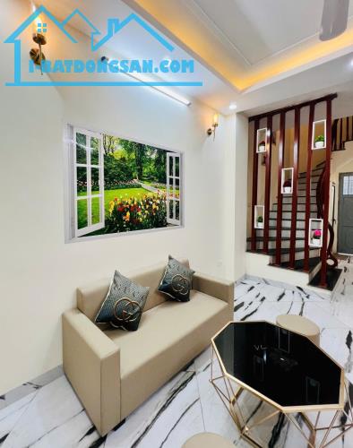 Siêu hiếm, bán nhà phố Xuân La, ngõ thông tứ phía, nhà đẹp  40m* 5T - 2