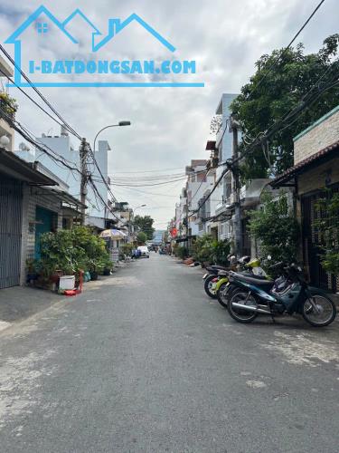 QUẬN 7 - PHƯỜNG TÂN KIỂNG. 240m2 - 7 PHÒNG - DÒNG TIỀN KHỦNG - NHỈNH 10T