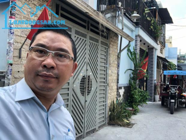 🏘️ Bán nhà 1/ gò dầu, Tân Phú, căn góc, 3 tầng, hẻm 6m, 4x16, 6.x tỷ.
