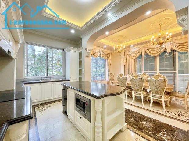 ĐẲNG CẤP! BÁN BIỆT THỰ CIPUTRA KHU Q - 480M² - MT 12M - GARA Ô TÔ - THANG MÁY - GIÁ 148 TỶ - 2