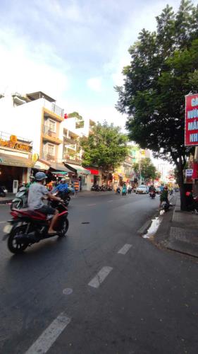 BÁN NHÀ ĐẸP – GIÁ TỐT – VỊ TRÍ TRUNG TÂM QUẬN 11 - 3.3 Tỷ - 5