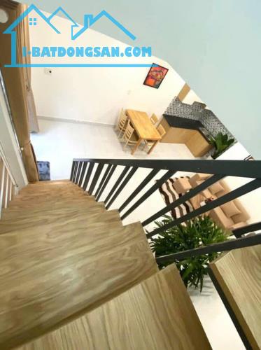 ►  Nhà Kiệt gần Nguyễn Hoàng Nguyễn V Linh, 32m2 gác lửng, sạch đẹp ở ngay, 2.25 tỷ - 3
