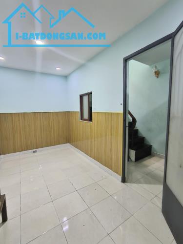 Bán nhà phường 15 Tân Bình, 3 tầng, 40m2 chỉ 3,999 tỷ - 2