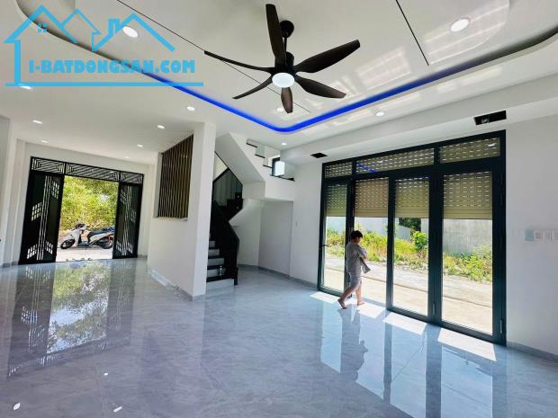 Bán nhà 89,9m2 mới xây TĐC Đất Lành - 4
