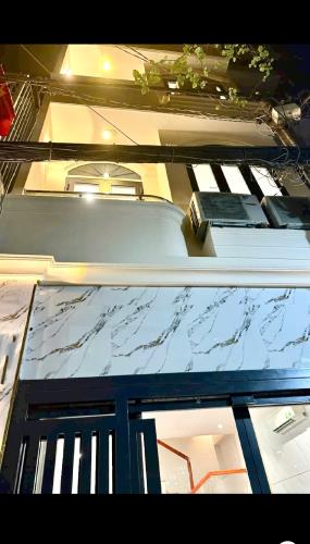 Bán nhà hẻm xe hơi Phú Nhuận, gần Phan Đăng Lưu, 4 Tầng, 35m2, Ở ngay/cho thuê, 7.2 Tỷ
