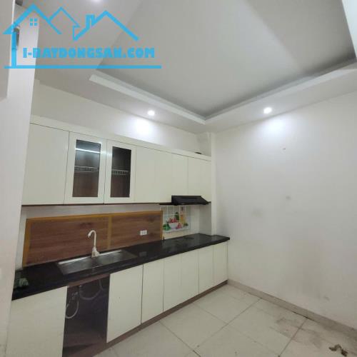 + yên nghĩa hà đông 34m hai mặt thoáng,dân xây 3 tầng,giá hơn 3 tỷ ! - vị trí Trung tâm, k - 2