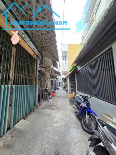 Chỉ hơn 3 tỷ có ngay nhà đúc thật 2 tầng – sát mặt tiền Tỉnh Lộ 10 – Bình Tân - 2