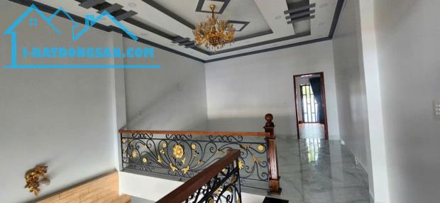 Nhà hẻm thị trấn Đức Hòa dt 145m2 1 lầu 3pn 3wc giá 3 tỷ - 2