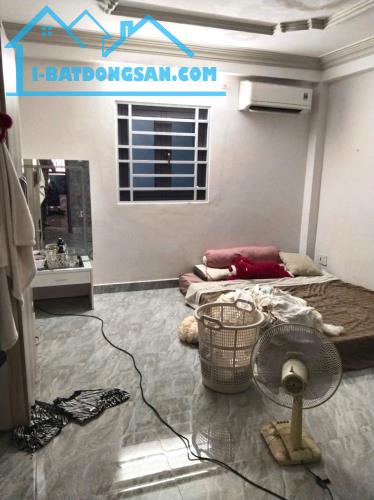 NGAY LÊ THÚC HOẠCH TÂN PHÚ -NHÀ 3 TẦNG BTCT -HẺM ÔTÔ THÔNG -48M2(4x12) -3 PN. CHỈ HƠN 5 TỶ - 3