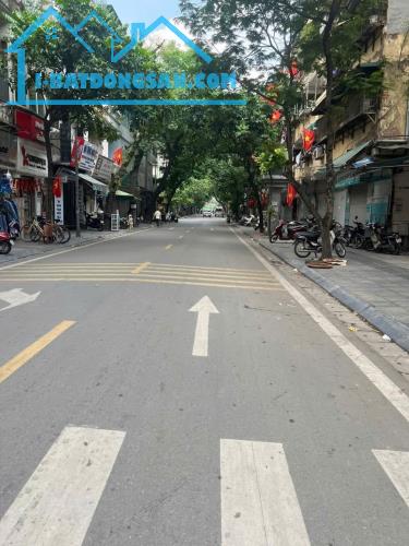 CHÍNH CHỦ BÁN NHÀ PHỐ LÊ QUÝ ĐÔN- NHÀ ĐẸP -FULL NỘI THẤT XỊN- THANG MÁY- Ô TÔ ĐỖ CỬA