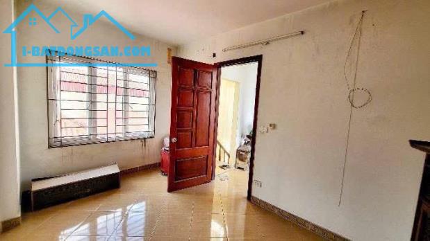 Cho thuê nhà ngõ phố Hoàng Mai 34m x 5 tầng, giá 11tr/tháng - 2