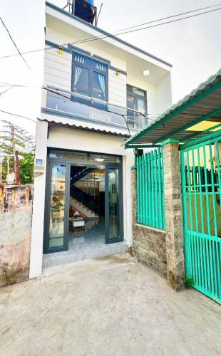 Bán nhà mới hoàn thiện tại TT Nhà Bè - DT: 5M x 9M - Giá: 4Tỷ 390