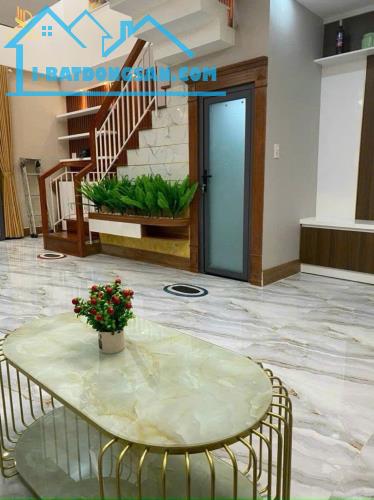 Bán Nhà Gò Vấp Đẹp 5 Tầng 5×9 Lê Quang Định F7 7,XTỷ - 2
