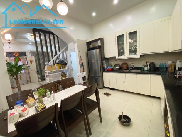 NHÀ ĐẸP NGÕ NHƯ PHỐ – KINH DOANH ĐỈNH – LÊ TRỌNG TẤN - Ô TÔ ĐỖ - 3