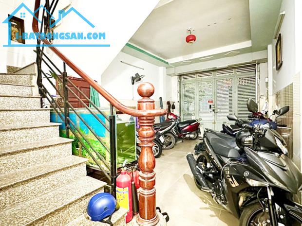 Nhà 4 tầng, Hẻm Xe Hơi, Cộng Hòa, Tân Bình, 4.5x18m, 76m2, nhỉnh 10 tỷ TL