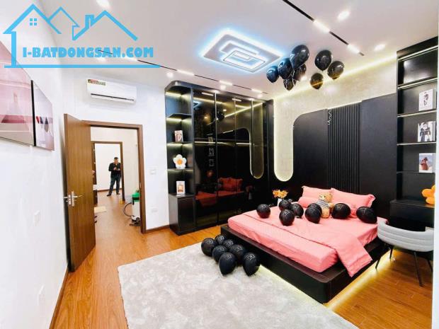 SIÊU PHẨM LÔ GÓC – 3 MẶT THOÁNG – CÁCH PHỐ CHỈ 30M! giá trị tăng bền vững theo thời gian! - 1