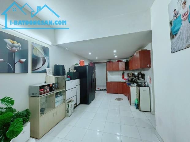 Cần bán chung cư Sài gòn Town 60m 2PN 2WC giá tốt 1,7 tỷ