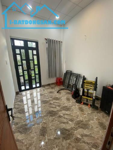 Bán nhà Phạm Thế Hiển Q.8, 31m2;, cách 15m là bãi XH