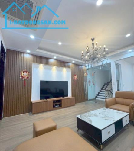 NHÀ VEN HỒ ĐIỀU HOÀ PHỐ QUAN NHÂN - 60M - MẶT TIỀN 5M - 12TỶ - 1