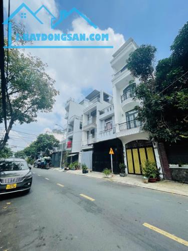 NGộp MT Lê Niệm -Tân PHú - 4 tầng - 40m2 - Hẻm 12m Kinh Doanh