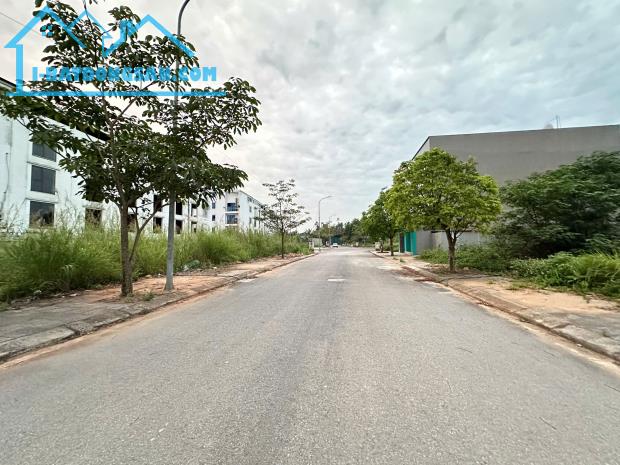 Bán đất KĐT Parkhill Thành Công DT 150m2, sẵn sổ, Giá chỉ 24tr/m2 - 2