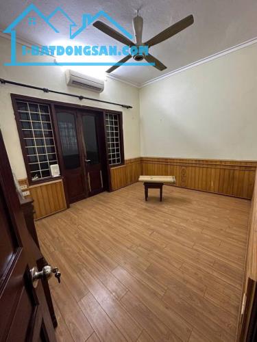 Bán Nhà Đẹp Dân Xây Lê Trọng Tấn. Thanh Xuân. DT 46m2. MT 4,5m. 4 Tầng. Giá 11,45 Tỷ.