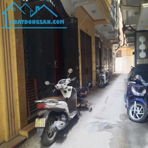Cần bán nhà 4 tầng phân lô quân đội thụy khuê