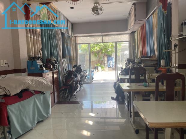 Bán Căn Góc 3 tầng Kinh Doanh, Mặt tiền Thiên Quang Trung Chánh chỉ 5.9 tỷ TL.