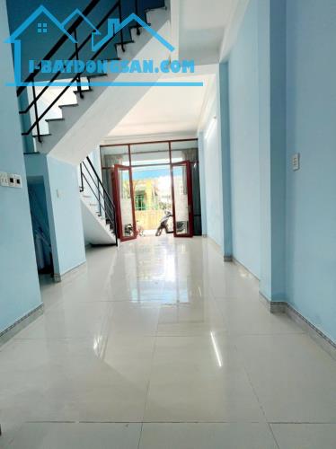 ♪ Nhà Kiệt 3m Cù Chính Lan Ô tô đậu 30m, 33m2, 3 tầng cứng đẹp, 2.59 tỷ