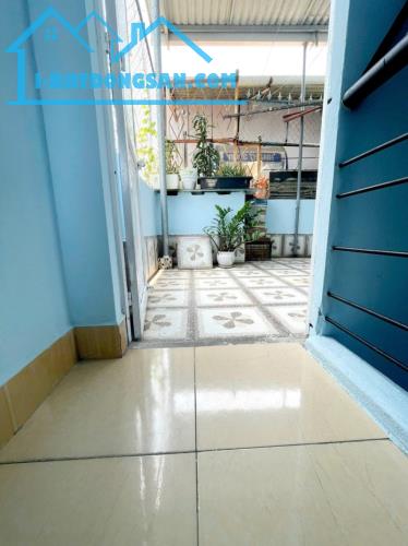 ♪ Nhà Kiệt 3m Cù Chính Lan Ô tô đậu 30m, 33m2, 3 tầng cứng đẹp, 2.59 tỷ - 2