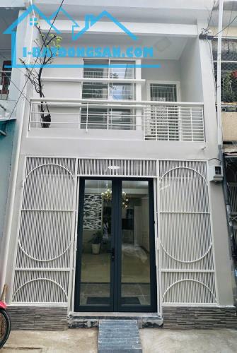 Bán Nhà HXH Đường Cách Mạng Tháng Tám, Phường 12, Quận 10. Diện tích: 3.8m x 9m, Giá chỉ