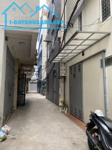 Bán nhà khu Định Công Thượng,47m,5 tầng, ô tô đỗ cửa, 2 mặt thoáng, nhà đẹp full nội thất.